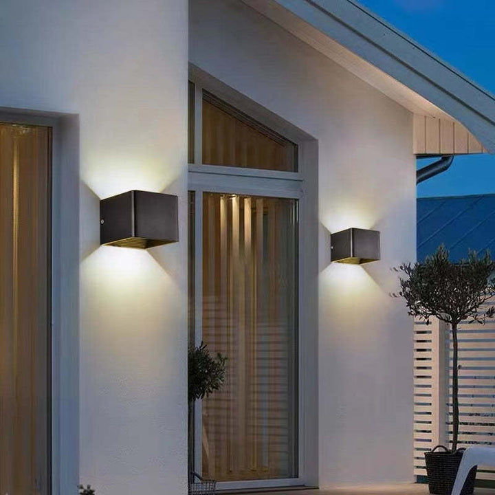 Zinco Quadro – Applique da Esterno Quadrata Regolabile con LED – Zincooccasions