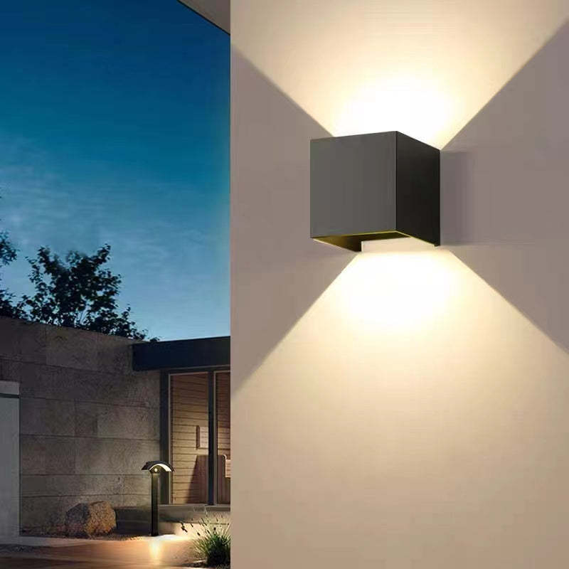 Zinco Quadro – Applique da Esterno Quadrata Regolabile con LED – Zincooccasions