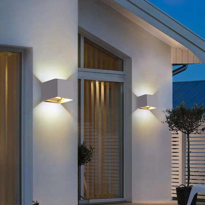 Zinco Quadro – Applique da Esterno Quadrata Regolabile con LED – Zincooccasions