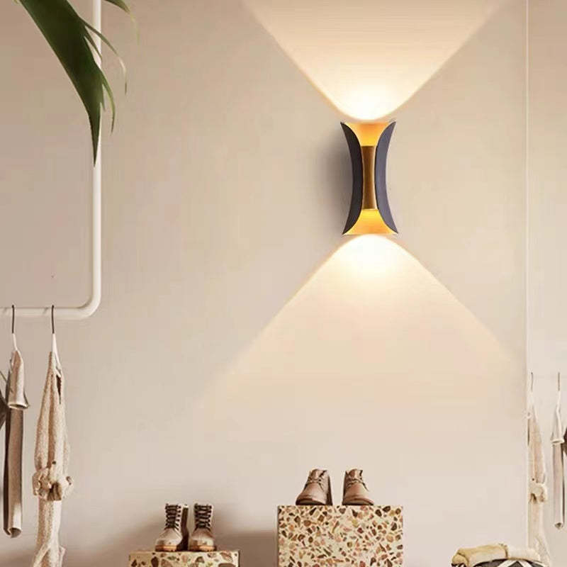 Zinco Curva – Applique da Esterno LED Curva per Corridoio e Facciata – Zincooccasions