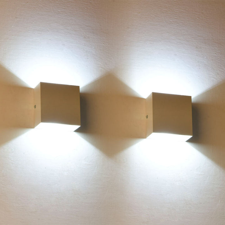 Zinco Quadro – Applique da Esterno Quadrata Regolabile con LED – Zincooccasions